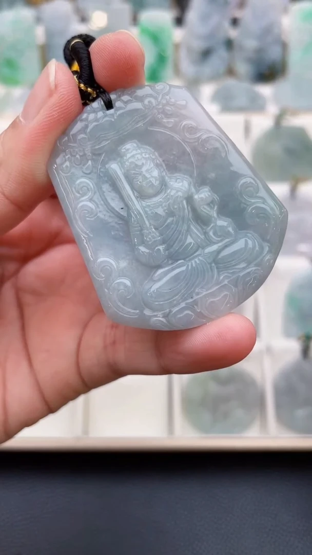 颈饰未镶嵌翡翠天然缅甸翡翠A货95