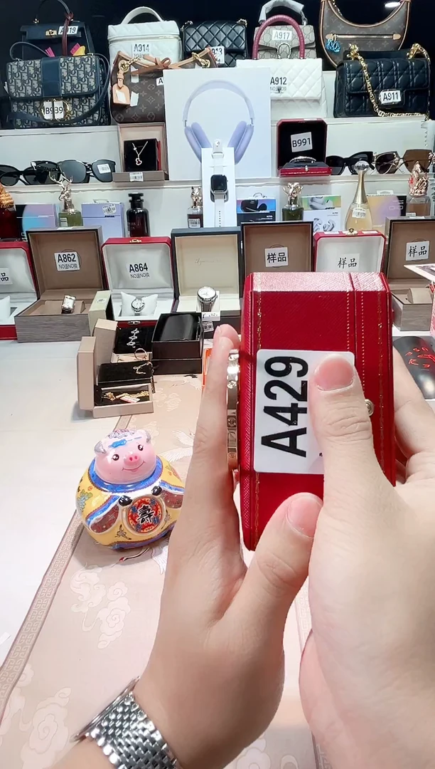 瓷片瓷器 库房到期 全部地板价@@1