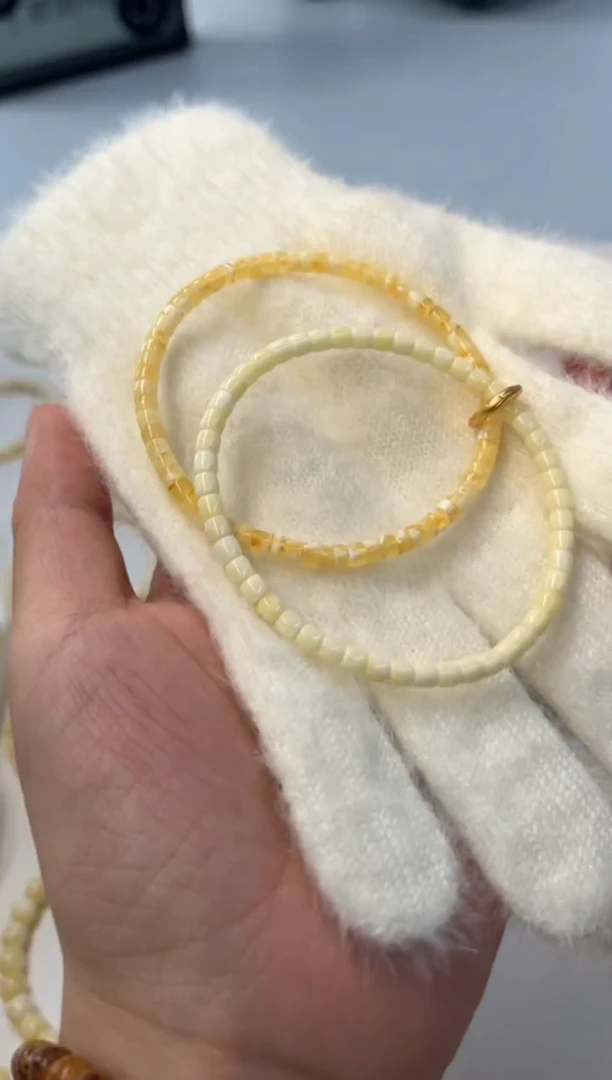 未镶嵌蜜蜡裸石夕*i比翼c