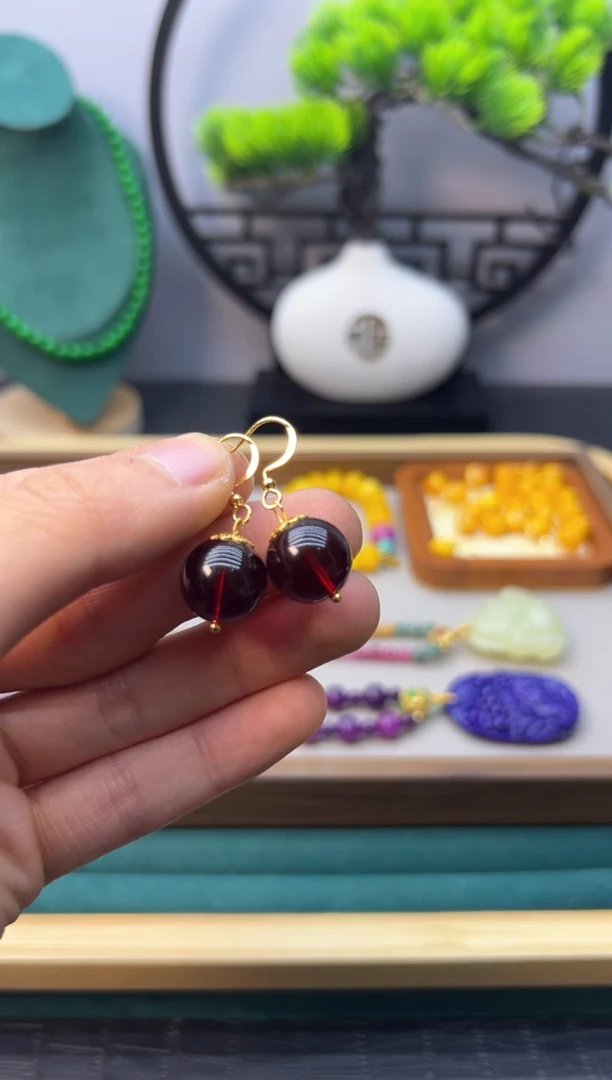 【闪购商品】血珀耳饰14K金镶嵌E329