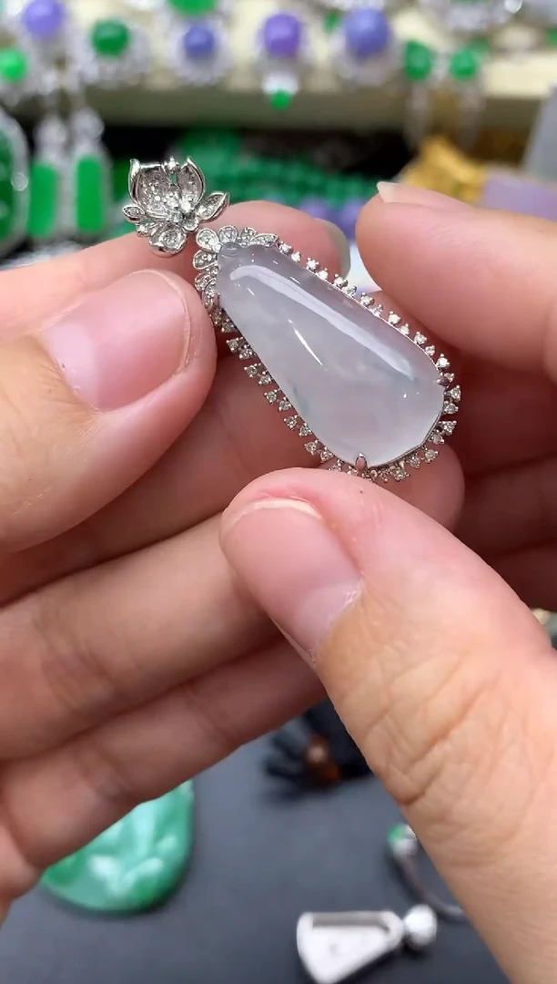 颈饰18K金镶嵌翡翠527-中国好珍宝