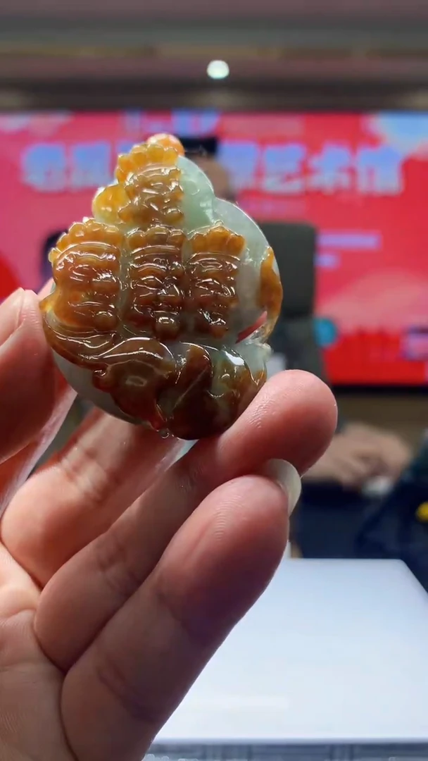 【闪购商品】定制翡翠未镶嵌1034hn-毛货挂件37