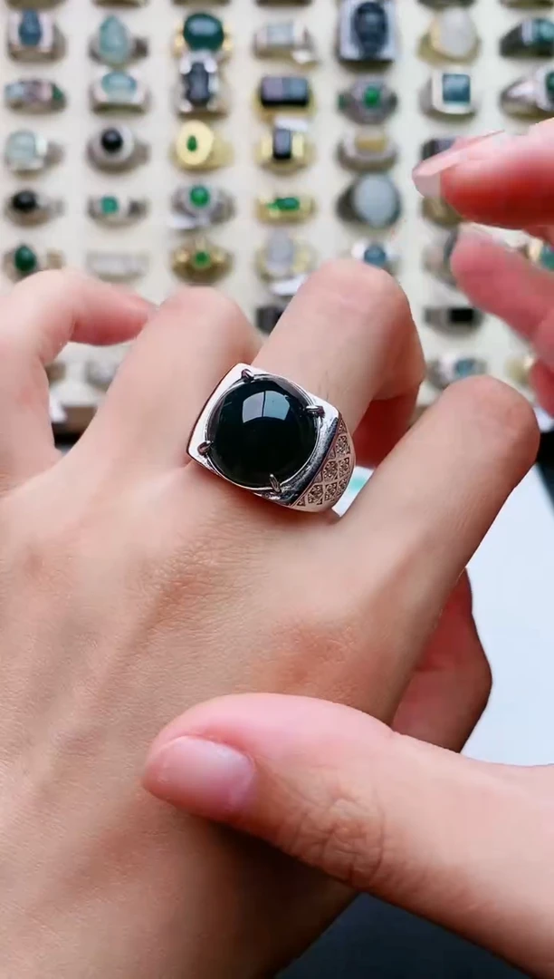 翡翠戒指银S925镶嵌天然翡翠男戒