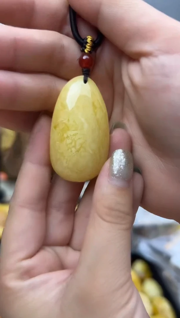 未镶嵌蜜蜡裸石蜜蜡吊坠