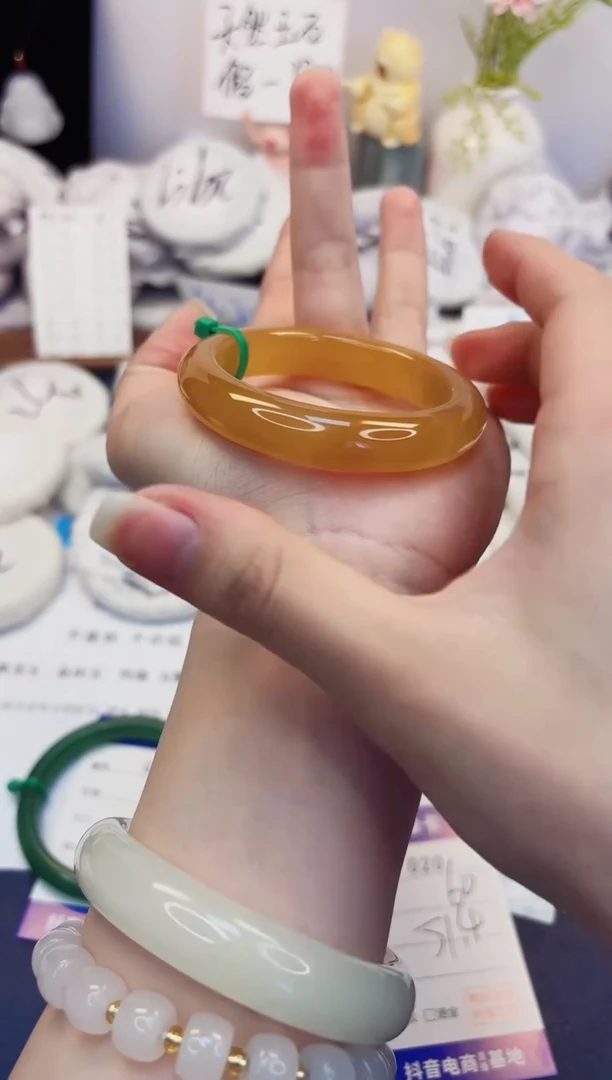 【闪购商品】石英质玉手镯未镶嵌20-财气镯-圈口51