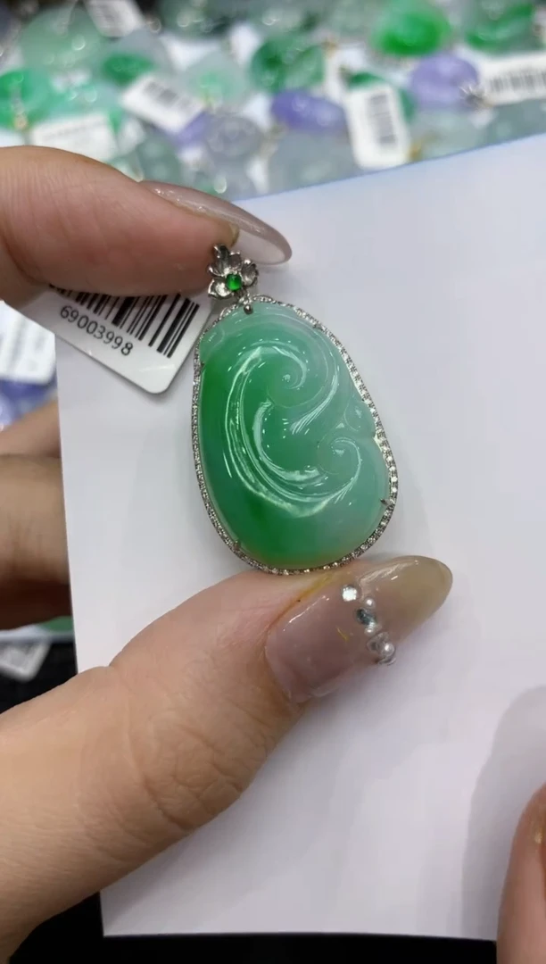 【闪购商品】翡翠颈饰18K金镶嵌222222222