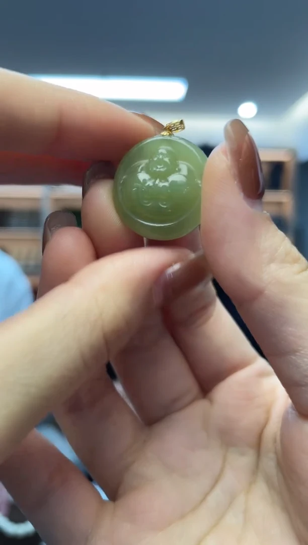 颈饰18K金镶嵌和田玉（多样性发一件）