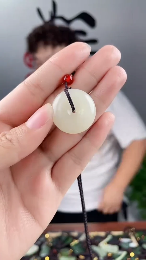 和田玉未镶嵌颈饰拍一发一，多样性发货