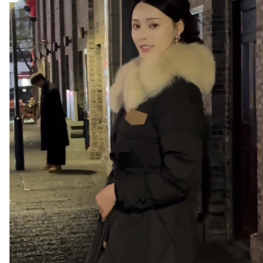 真狐狸毛领显瘦修身款中长款90白鸭绒服加绒加厚大毛领羽绒服收腰