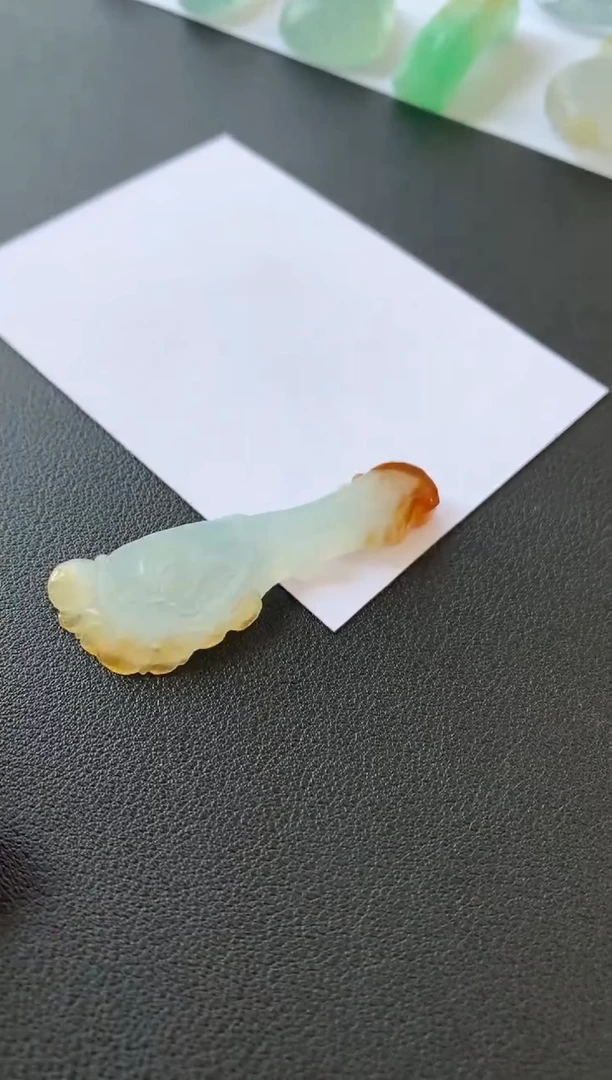 【闪购商品】定制翡翠未镶嵌翡翠