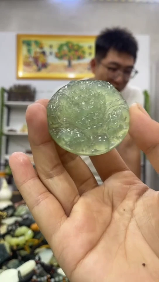 未镶嵌岫玉吊坠