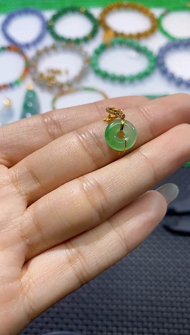 散珠翡翠微**梦甜甜圈扣子