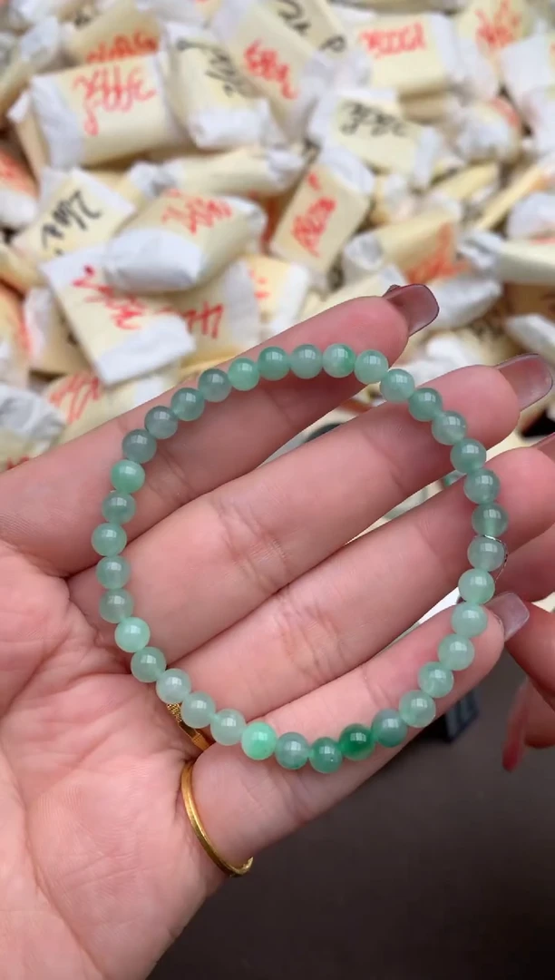 未镶嵌手串翡翠—