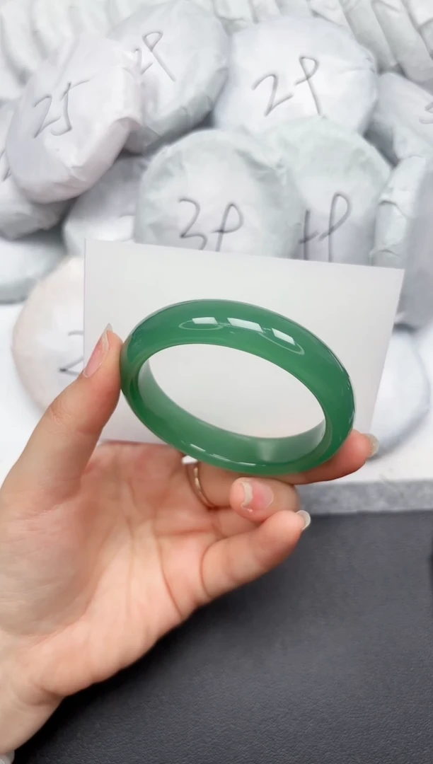 未镶嵌手镯石英质玉58-54.6