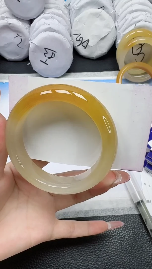石英质玉手镯未镶嵌151