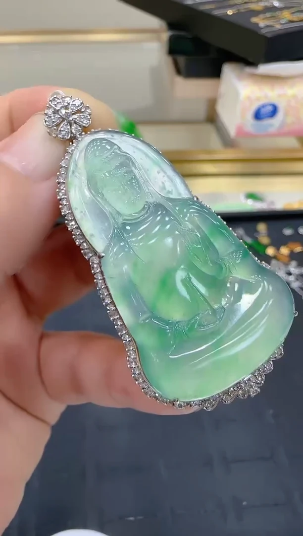 【闪购商品】翡翠吊坠(不含链)18K金镶嵌团购多样性发一件