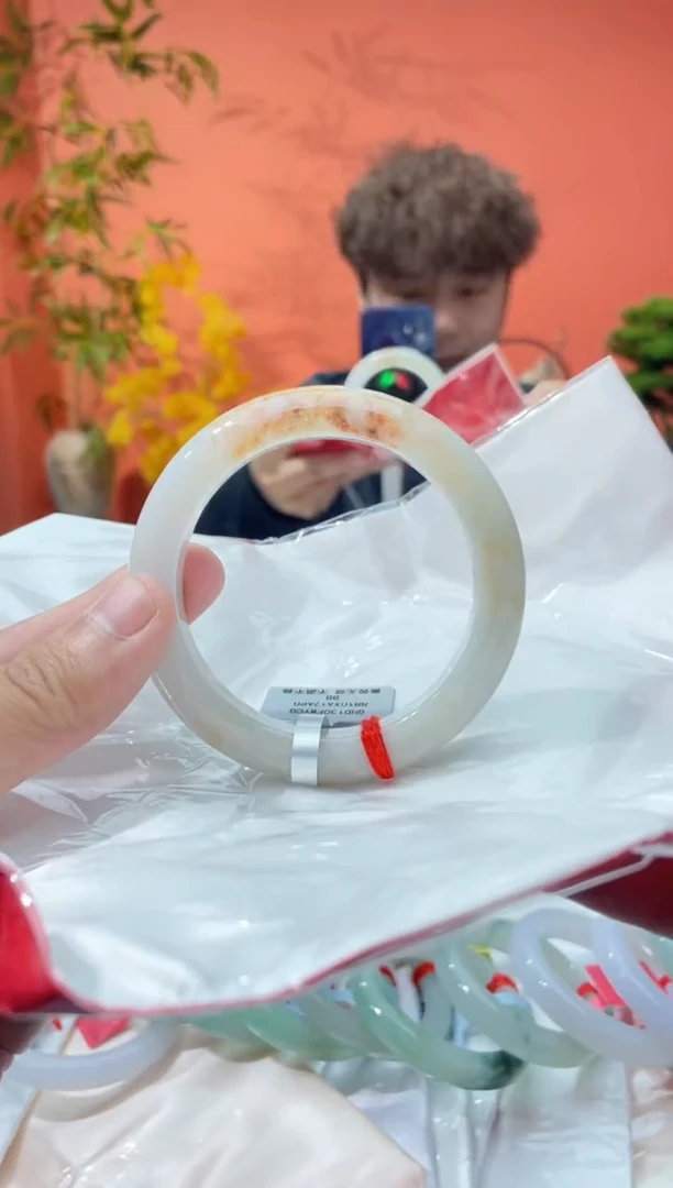 未镶嵌手镯翡翠4