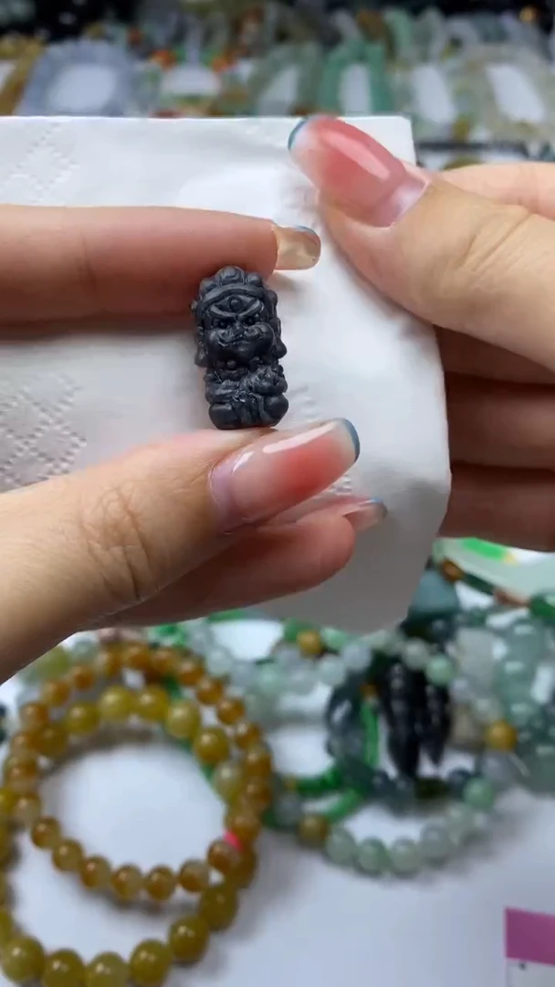 未镶嵌定制翡翠毛货定制不退不换