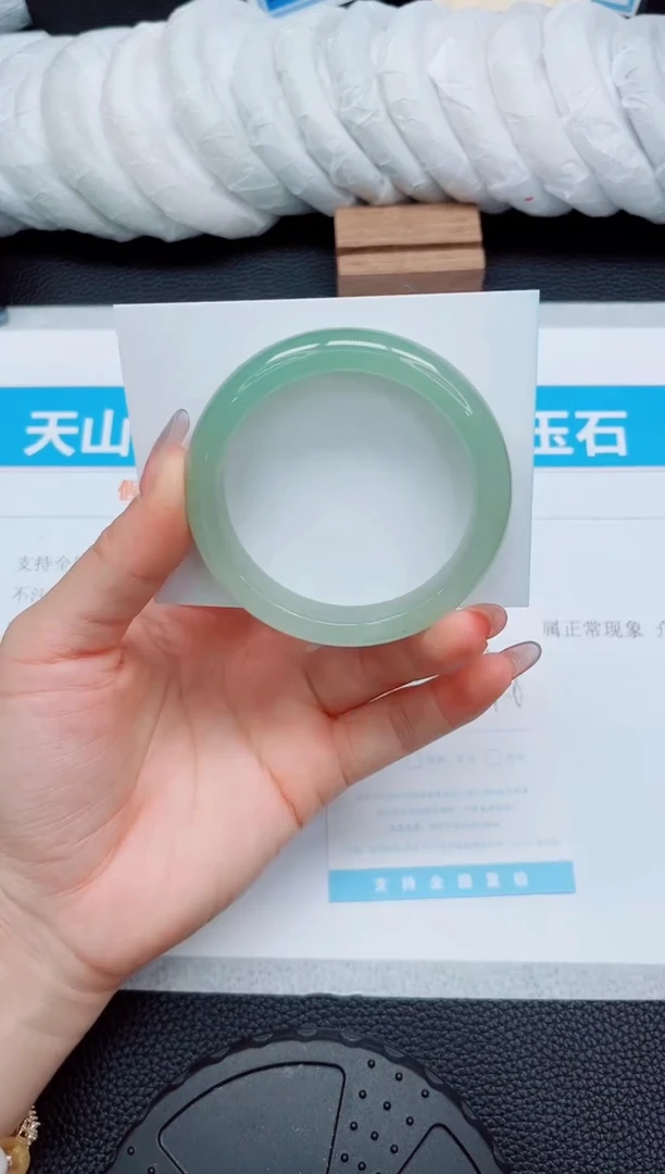 石英质玉手镯未镶嵌111-54.8