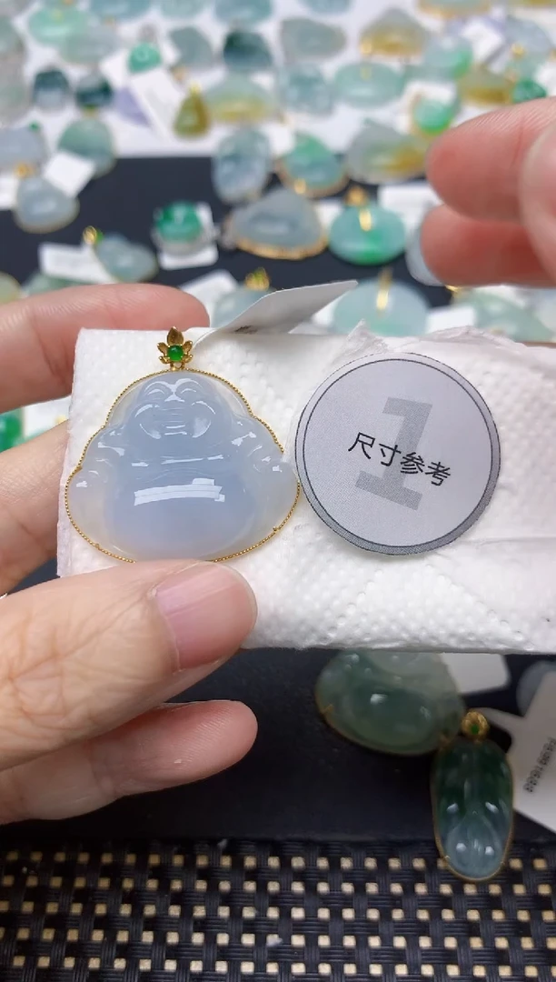 颈饰18K金镶嵌翡翠天然缅甸A货翡翠