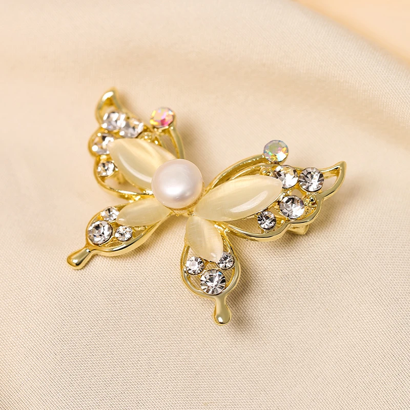 DARA/戴拉【柳总来了】淡水珍珠蝴蝶胸针~D653001