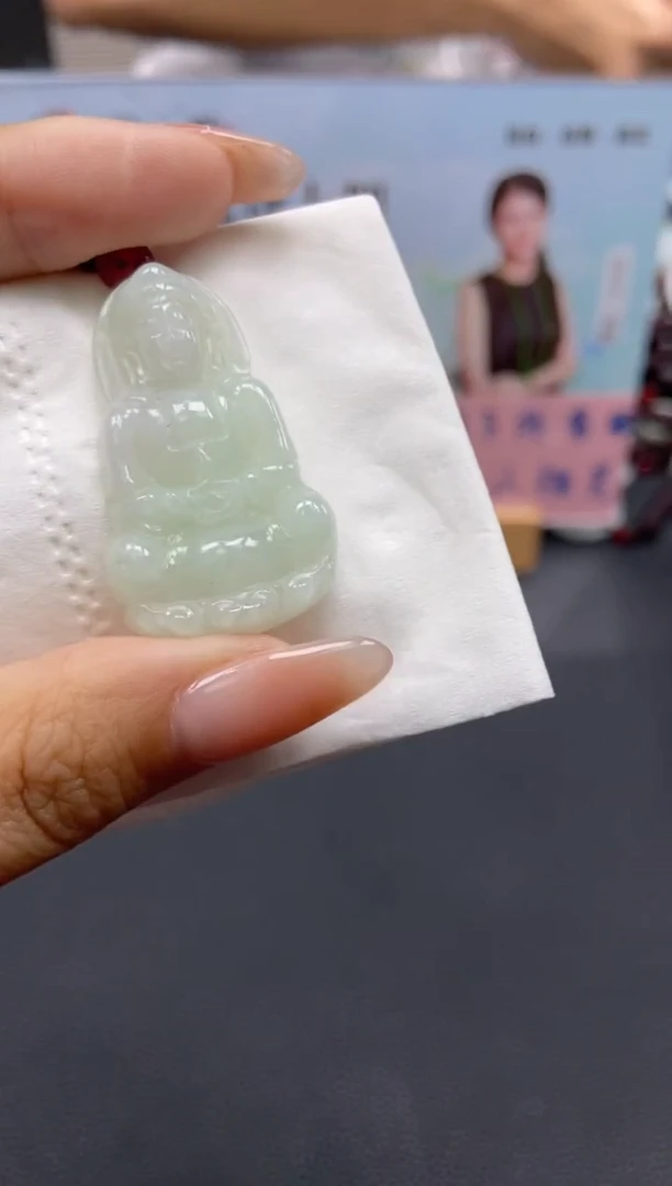 【闪购商品】翡翠颈饰未镶嵌天然翡翠A货60