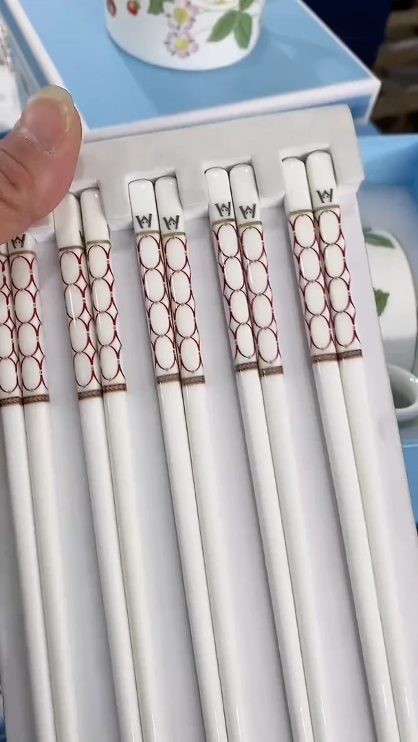 瓷片锅碗瓢盆一件不留@@1