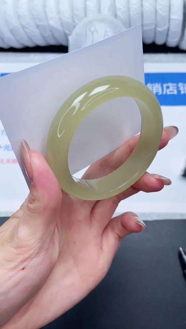 未镶嵌手镯石英质玉118-54.3CQ