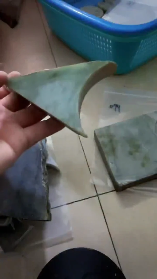 【闪购商品】翡翠颈饰未镶嵌100天然翡翠