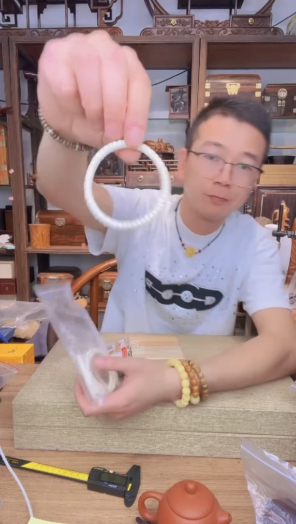 乌木类书架586猛犸药片珠0.6单圈手串