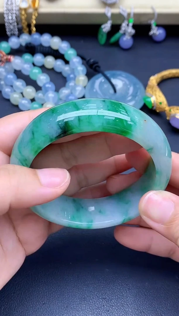 未镶嵌手镯翡翠535-春日珠宝