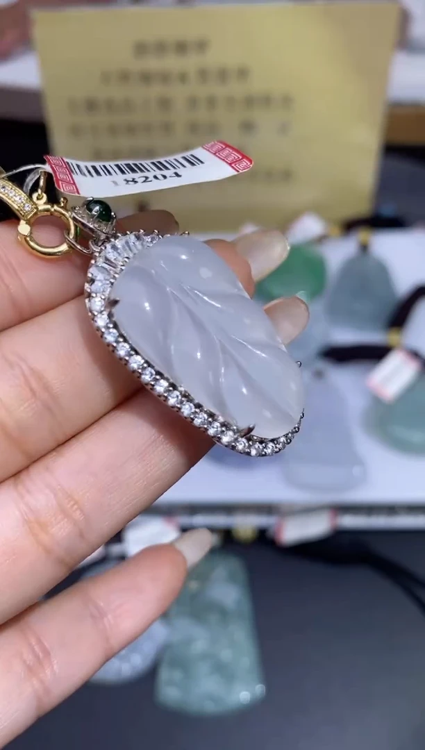 颈饰银S925镶嵌翡翠38108