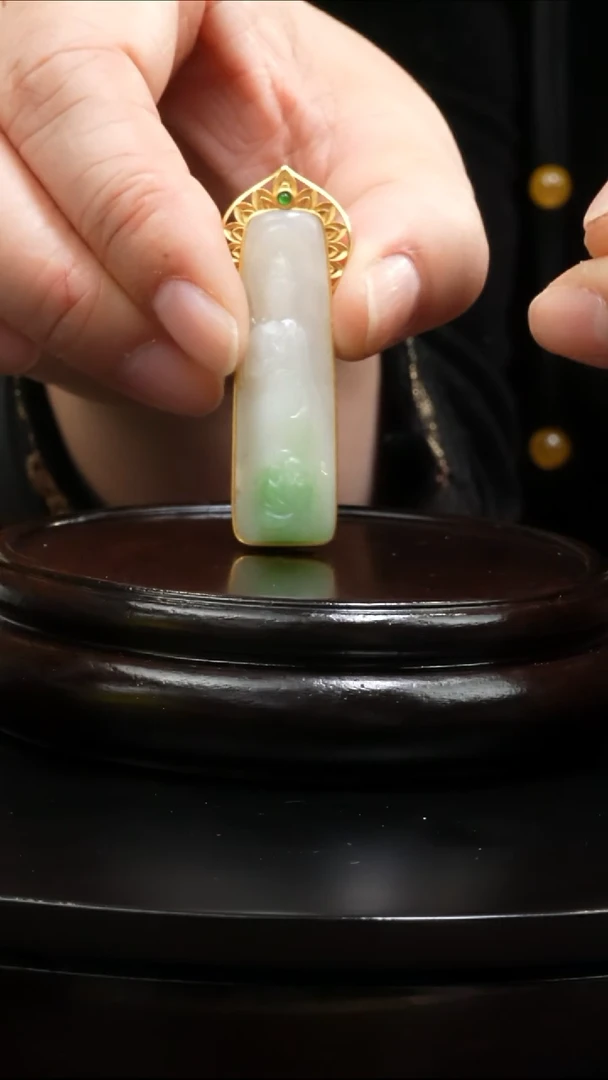 【闪购商品】和田玉吊坠(不含链)18K金镶嵌10.2克和田玉原石