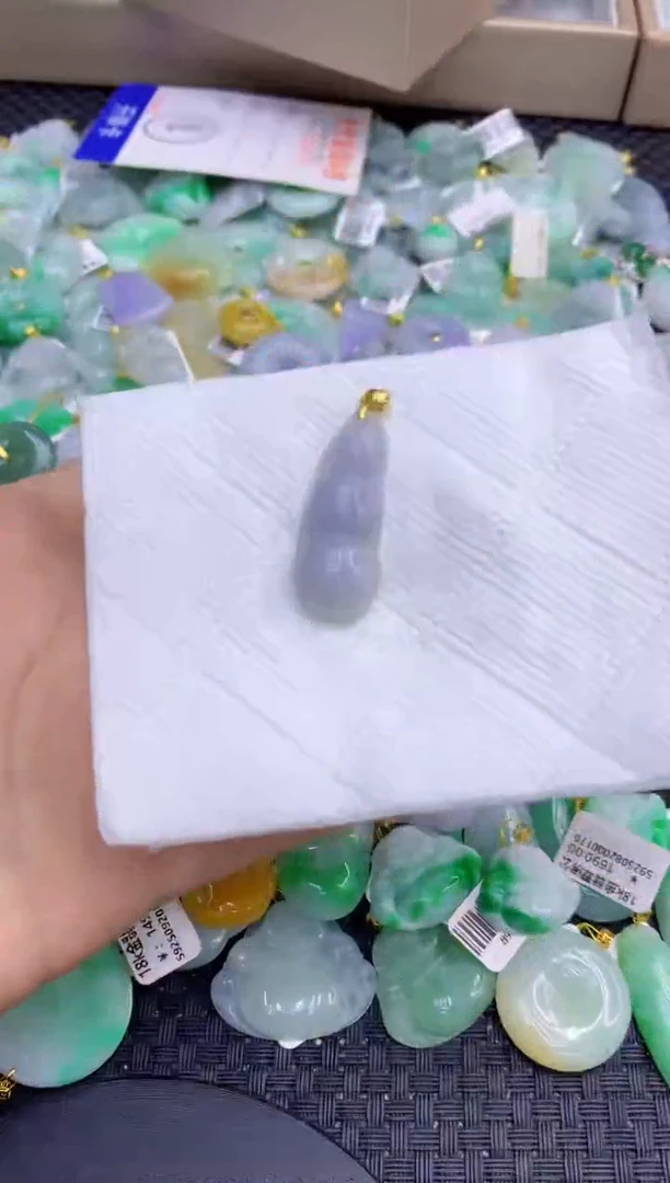 颈饰未镶嵌翡翠天然缅甸A货翡翠