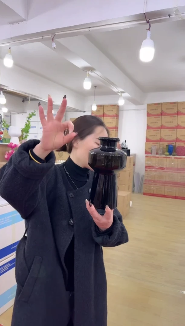 【闪购商品】玻璃洛芙花器-m-早13