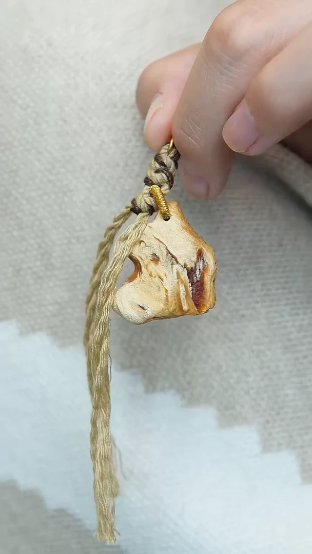 【闪购商品】蜜蜡裸石未镶嵌原石