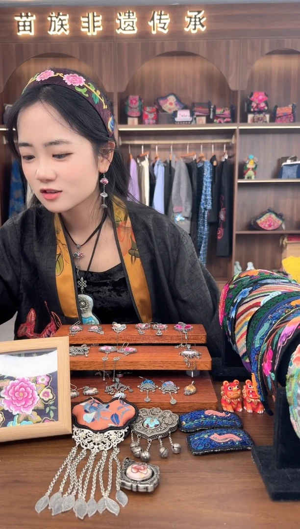 织绣扶光苗绣传承29