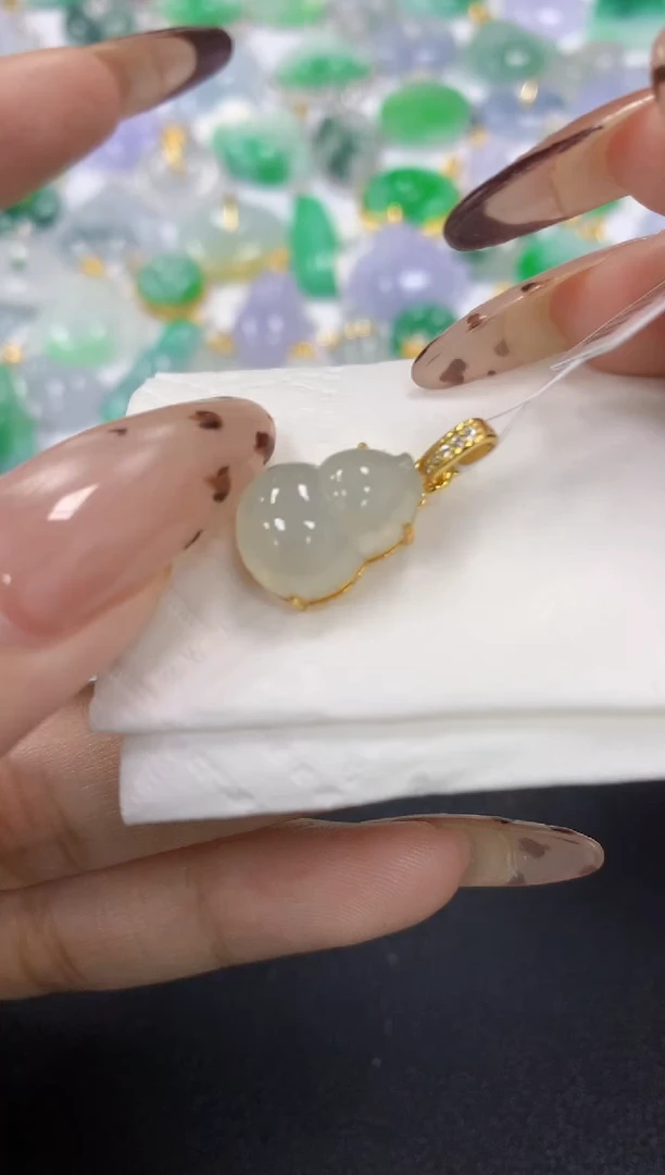 颈饰银S925镶嵌翡翠a货假一赔三支持复检百元上9元证书费自理