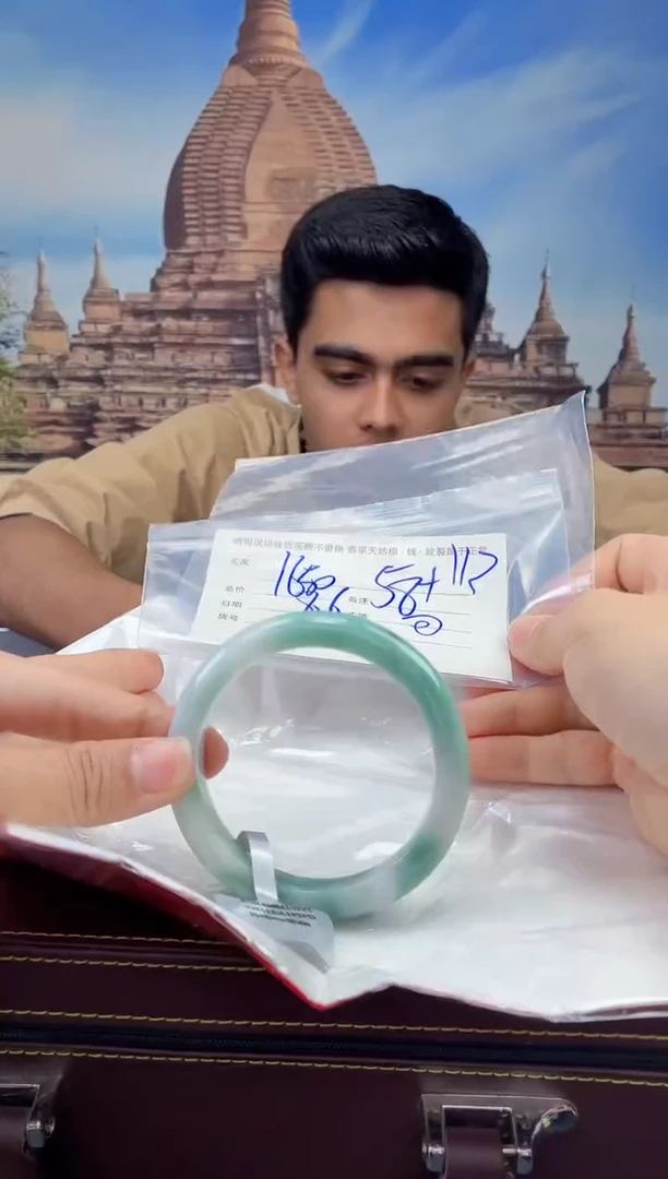 定制翡翠手镯未镶嵌毛货手镯需精细抛光/58