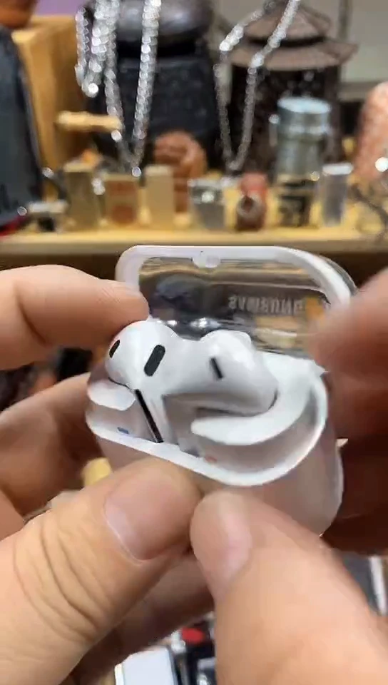 瓷片闪购商品  如图所示