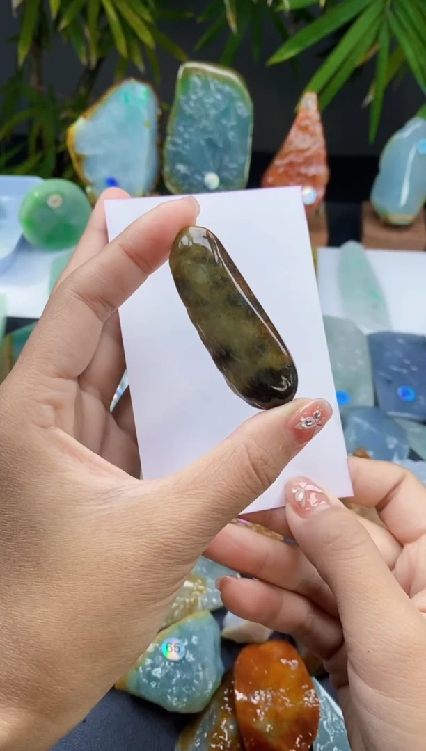 【闪购商品】定制翡翠未镶嵌翡翠