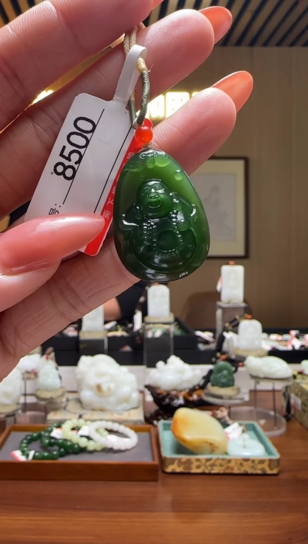 颈饰未镶嵌和田玉1