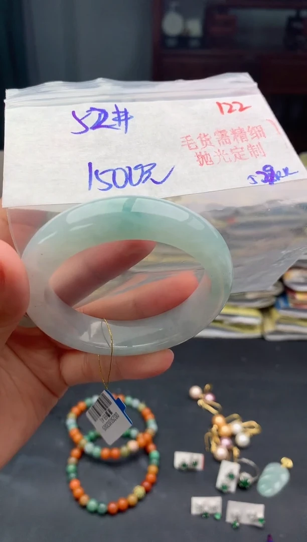 定制翡翠未镶嵌122毛货需精细抛光多样性1件1500元