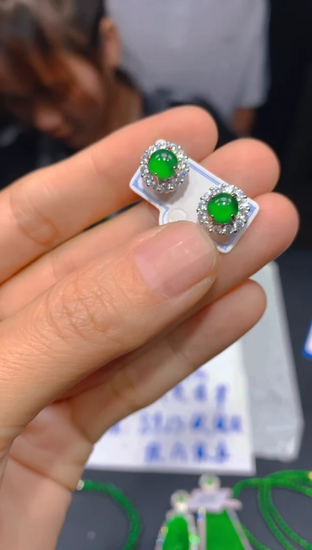 【闪购商品】定制翡翠未镶嵌136多样性发货（发其一）