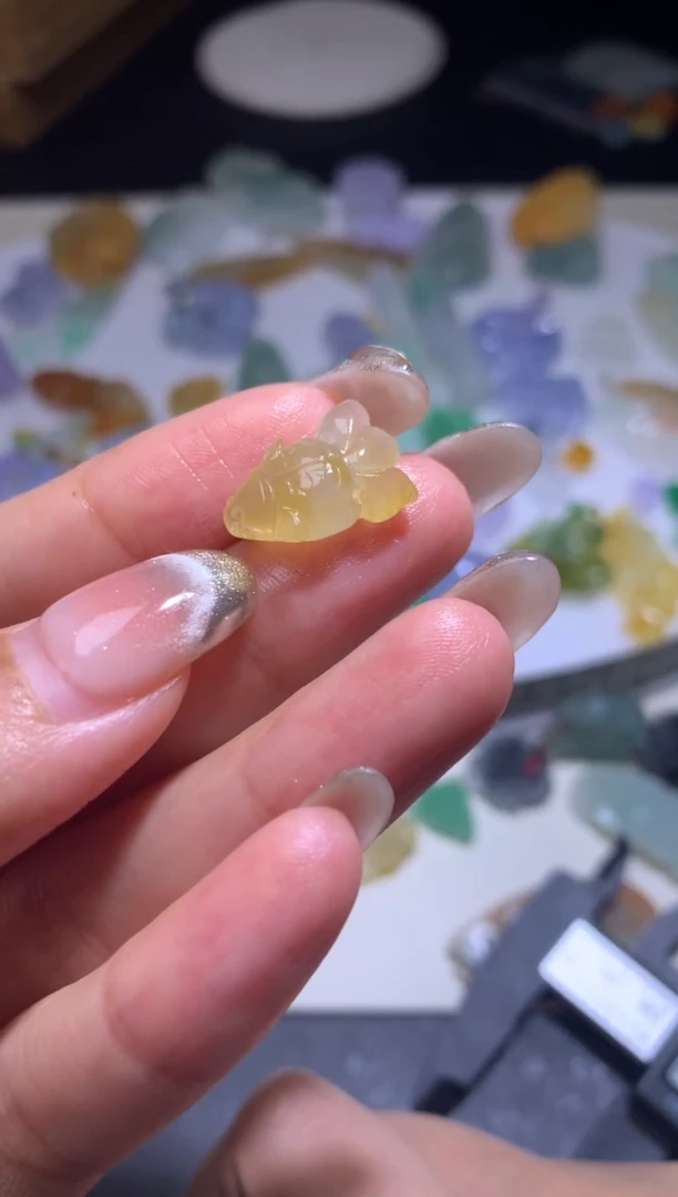未镶嵌定制翡翠毛货