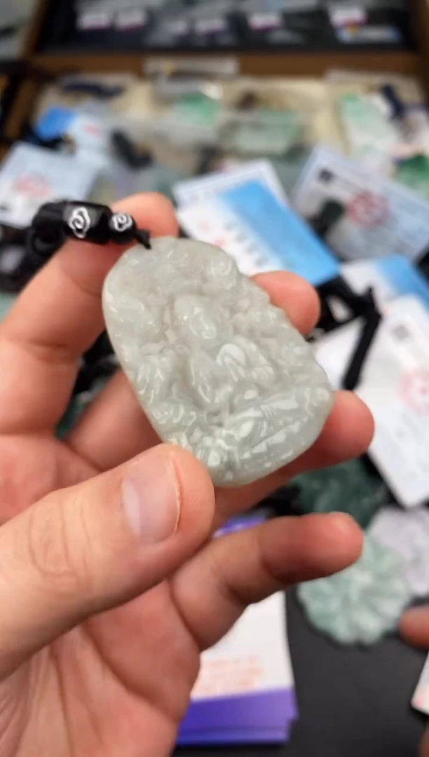 【闪购商品】翡翠颈饰未镶嵌  天然翡翠，一物一图