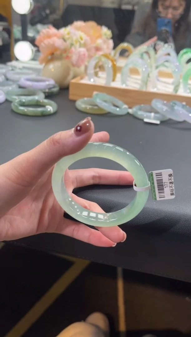 【闪购商品】翡翠手镯未镶嵌编号177