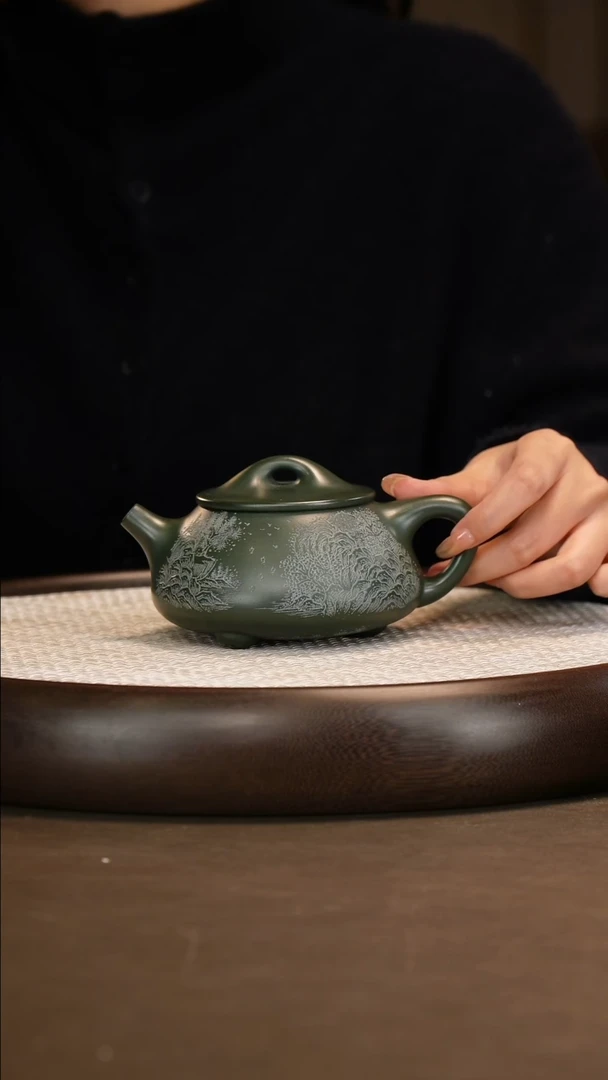 沈遽华 景舟石瓢 景舟绿泥 330c+办公杯+山水画