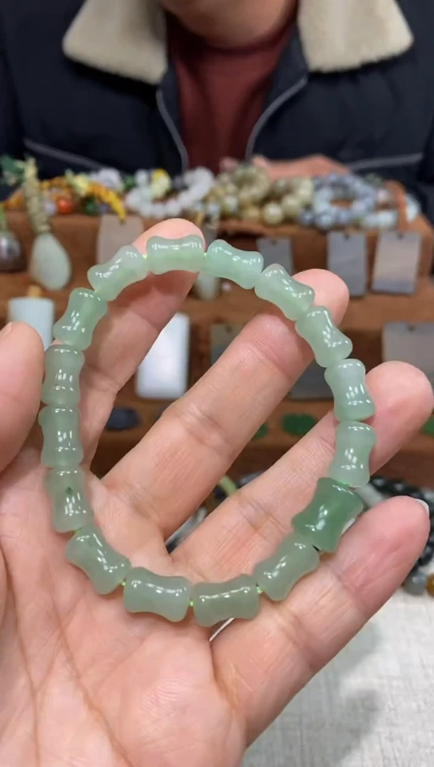 【闪购商品】石英质玉手链未镶嵌颜色多样性发货拍一发一