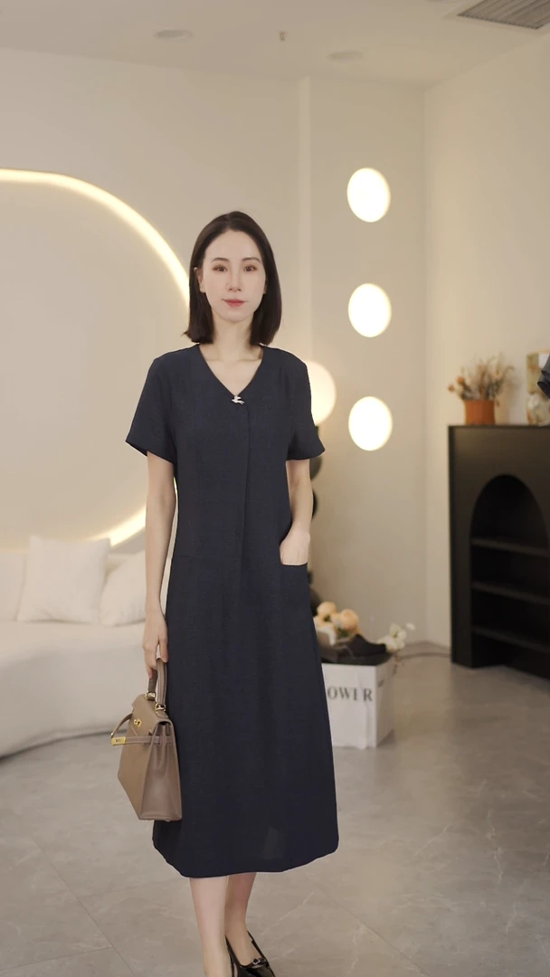 【朵莉亚】2025年夏季休闲时尚显中长款简约通勤气质连衣裙休闲裙子